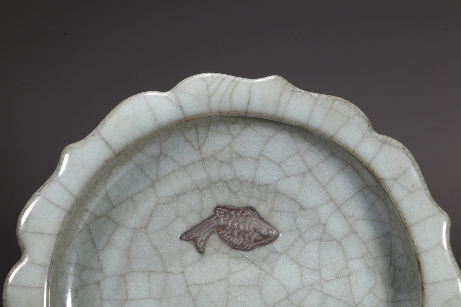 A OFFICIAL WARE WASHER WITH DOUBLE FISH PATTERN - 3