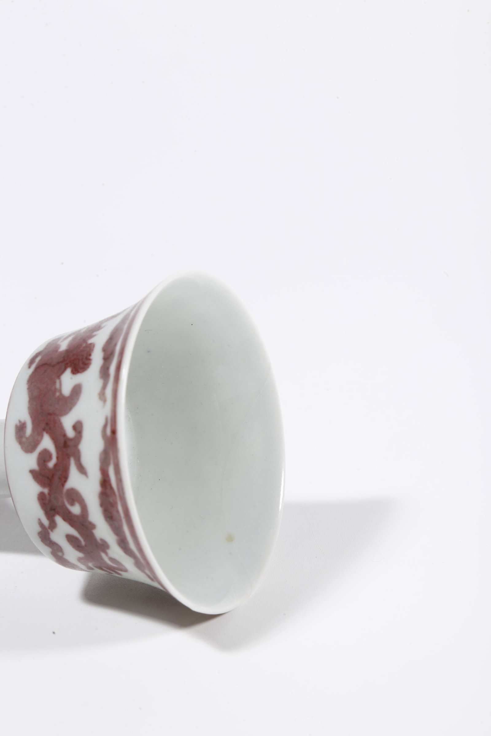 A IRON-RED STEMMED CUP WITH DRAGON PATTERN - 8