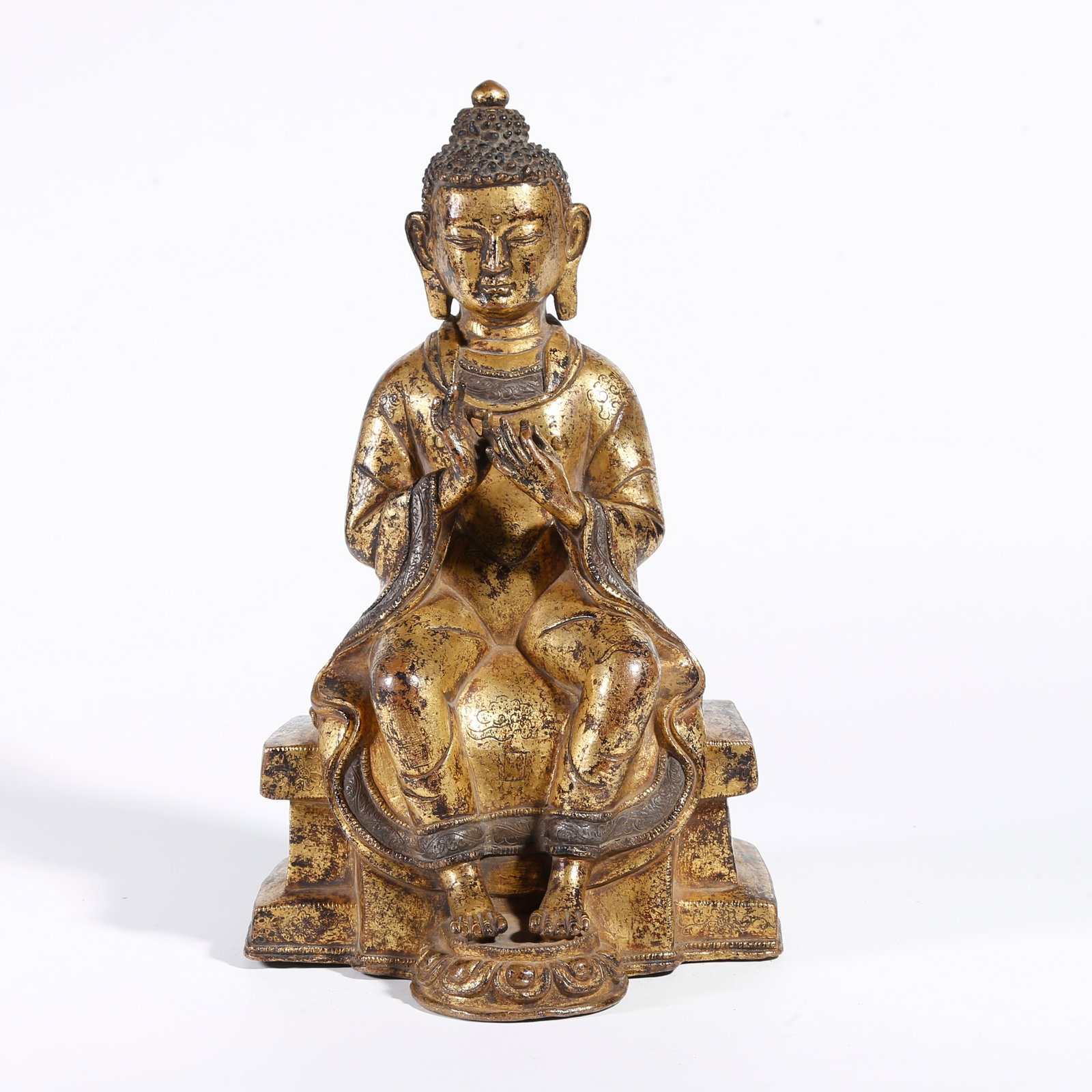 A GILT BRONZE BUDDHA STATUE (1 of 9)