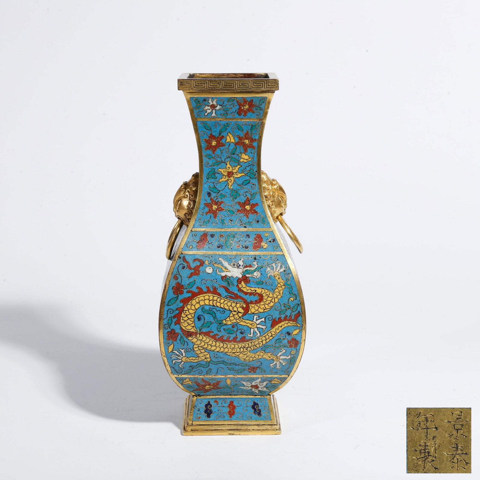 A CLOISONNÉ DOUBLE-EARED ZUN WITH FLORAL DRAGON PATTERN (1 of 10)