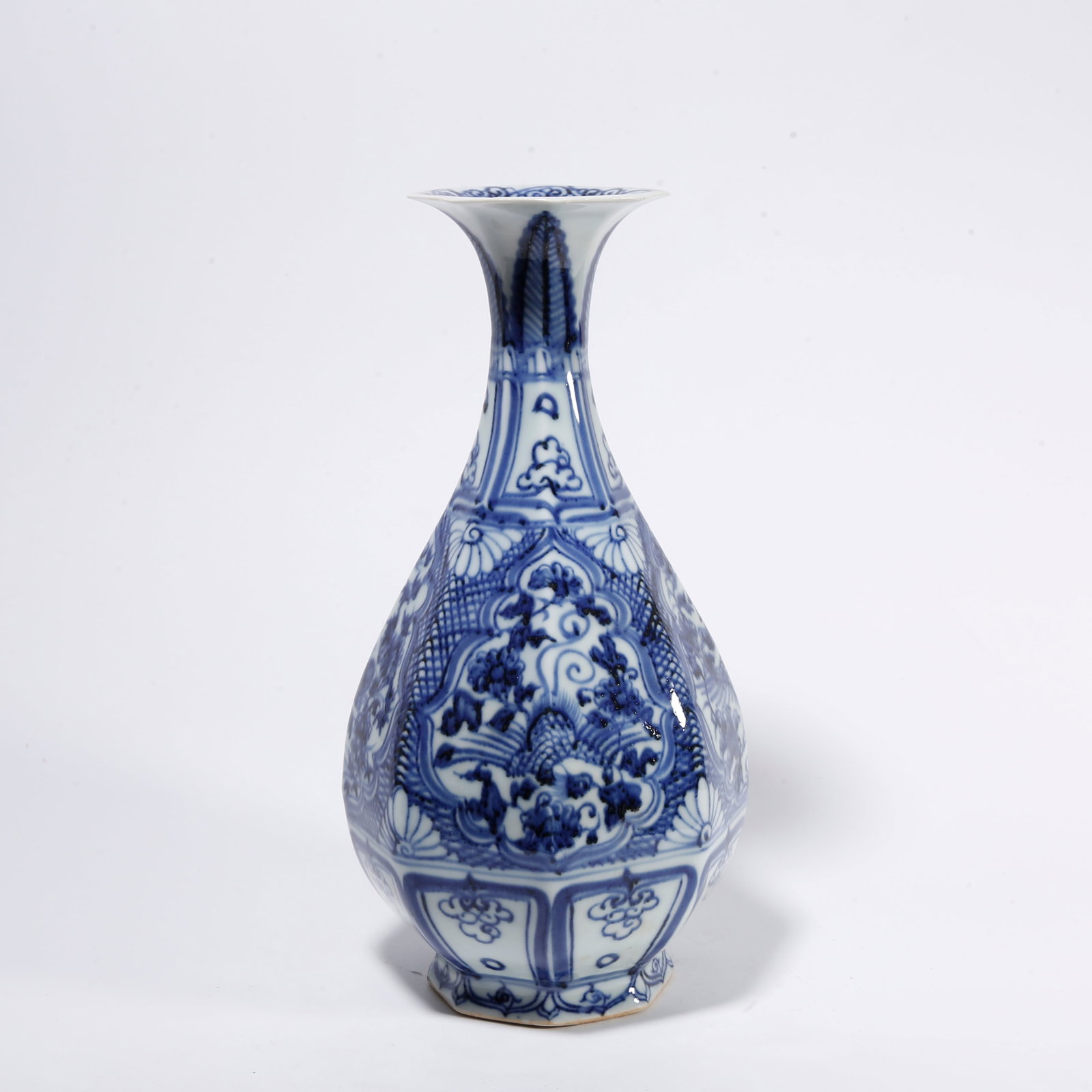 A BLUE AND WHITE PEAR-SHAPED VASE WITH PHOENIX AMIDST FLORAL PATTERN (1 of 9)