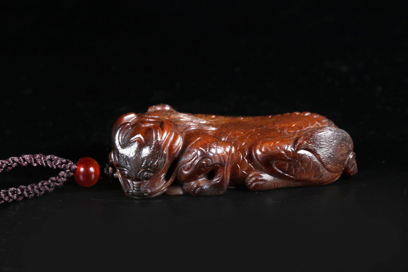 A ANCIENT JADE CARVED BEAST-SHAPED HAND PIECE: Ancient Jade Carved Beast-shaped Hand Piece