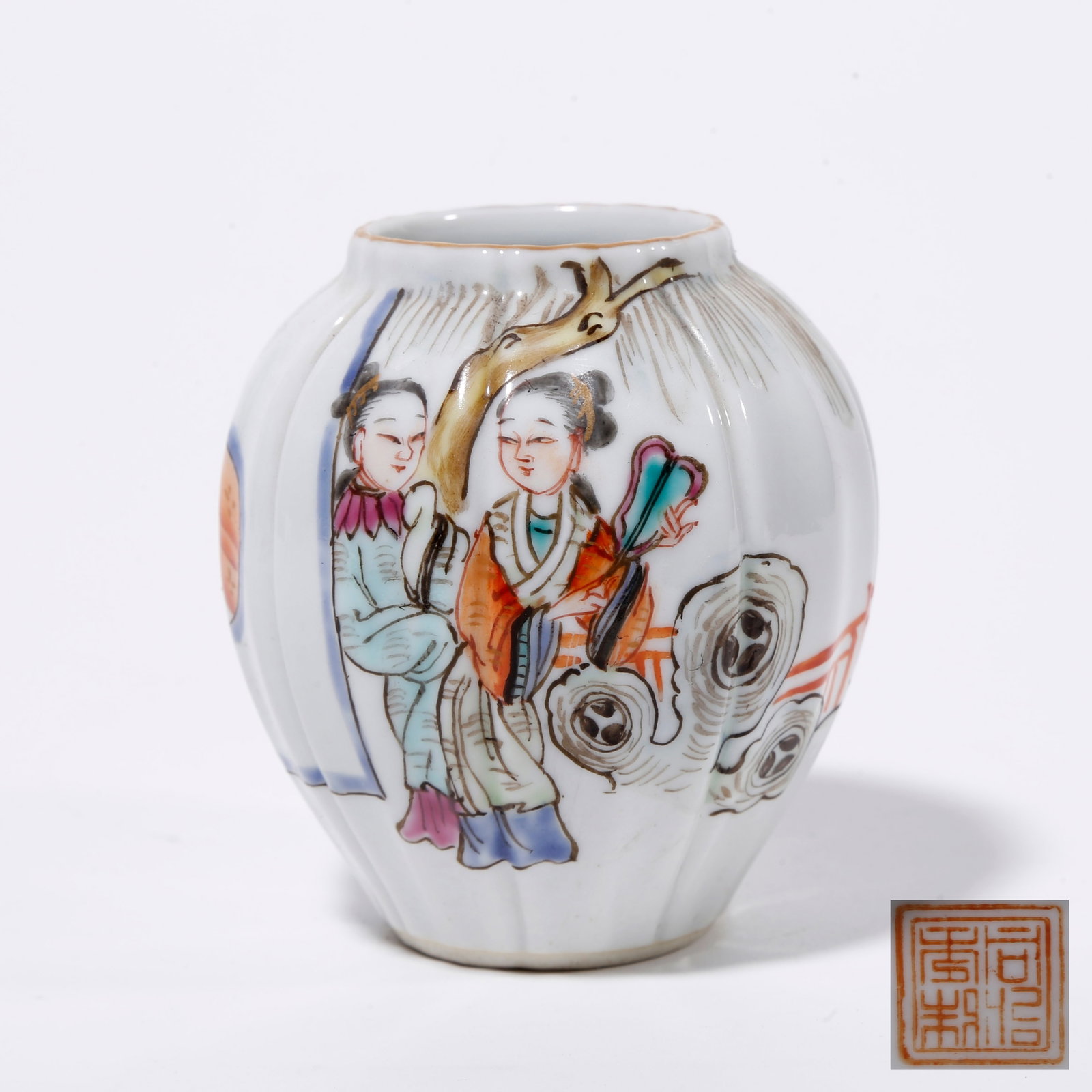 A FAMILLE ROSE MELON-EDGED JAR WITH FIGURE STORY PATTERN (1 of 9)