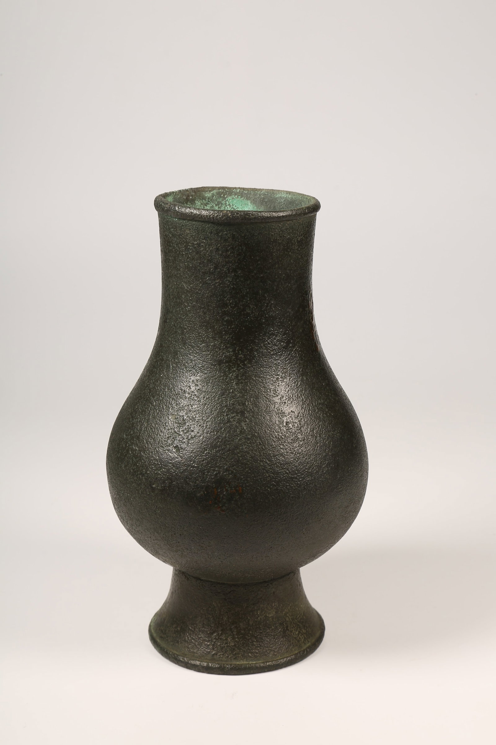 A BRONZE VASE - 6