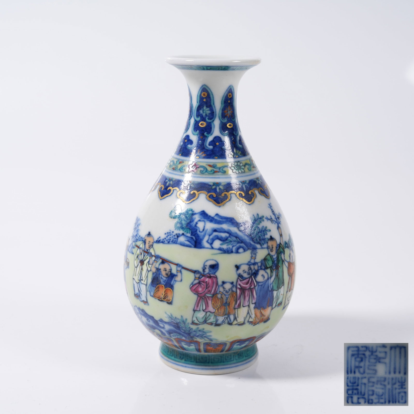 A DOUCAI YUHUCHUN VASE WITH HUNDRED BOYS PLAYING PATTERN (1 of 9)