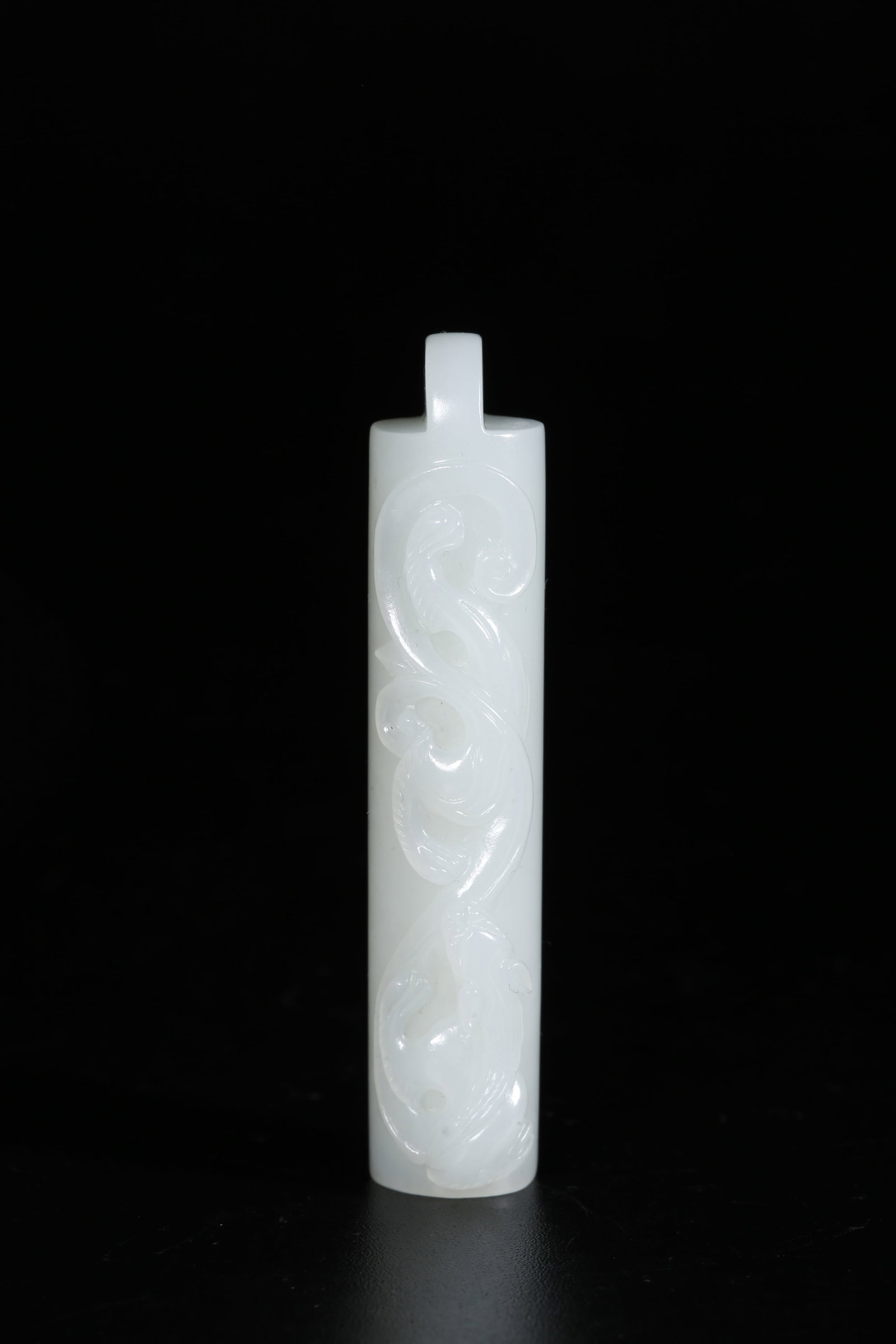 A HOTAN JADE CARVED DRAGON PATTERN FEATHER TUBE (1 of 9)