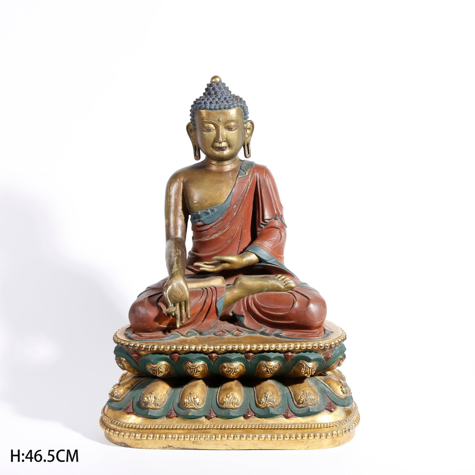 A GILT BRONZE STATUE OF SAKYAMUNI: Gilt Bronze Statue of Sakyamuni