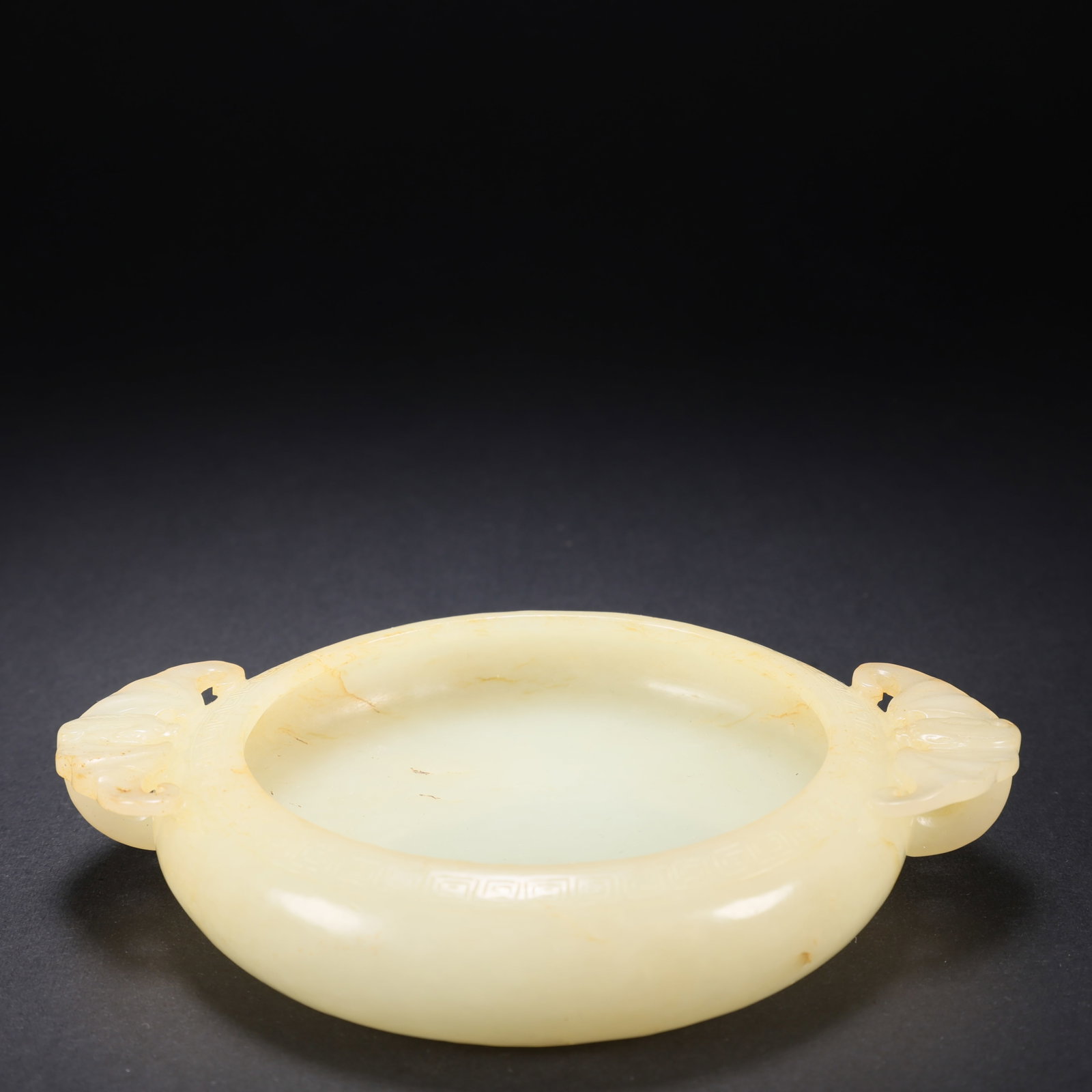 A HETIAN JADE DOUBLE BAT BRUSH WASHER (1 of 9)