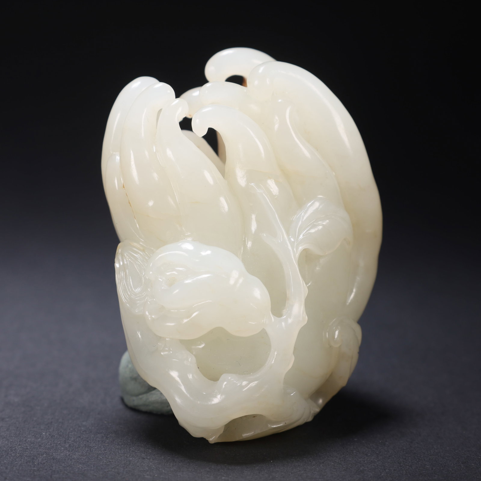 A HETIAN JADE BUDDHA’S HAND - 3