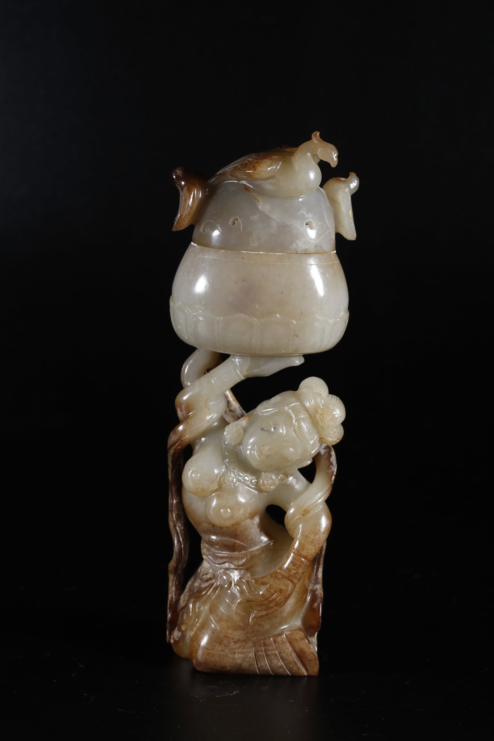 A HOTAN JADE CARVED CENSER (1 of 10)