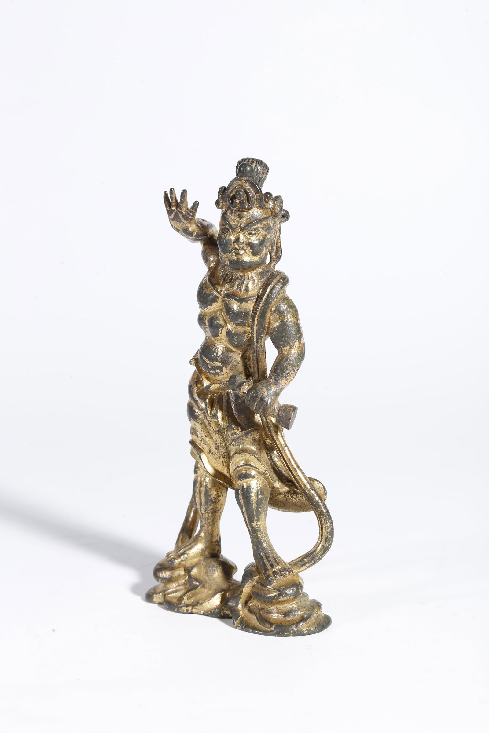 A GILT BRONZE STATUE - 2