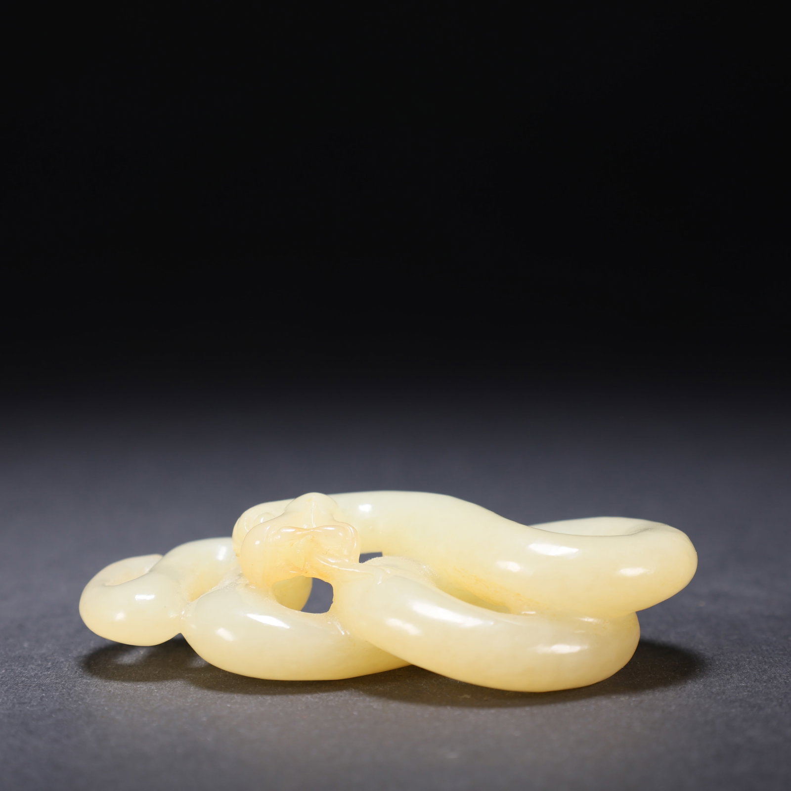 A HETIAN JADE SNAKE HANDLE - 6