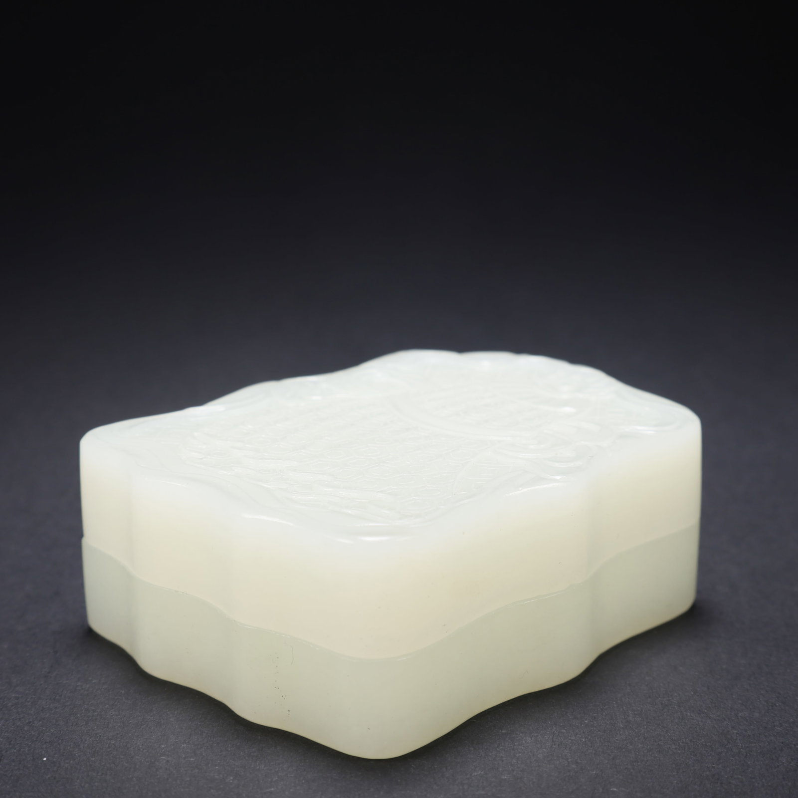 A HETIAN JADE COVERED BOX - 3