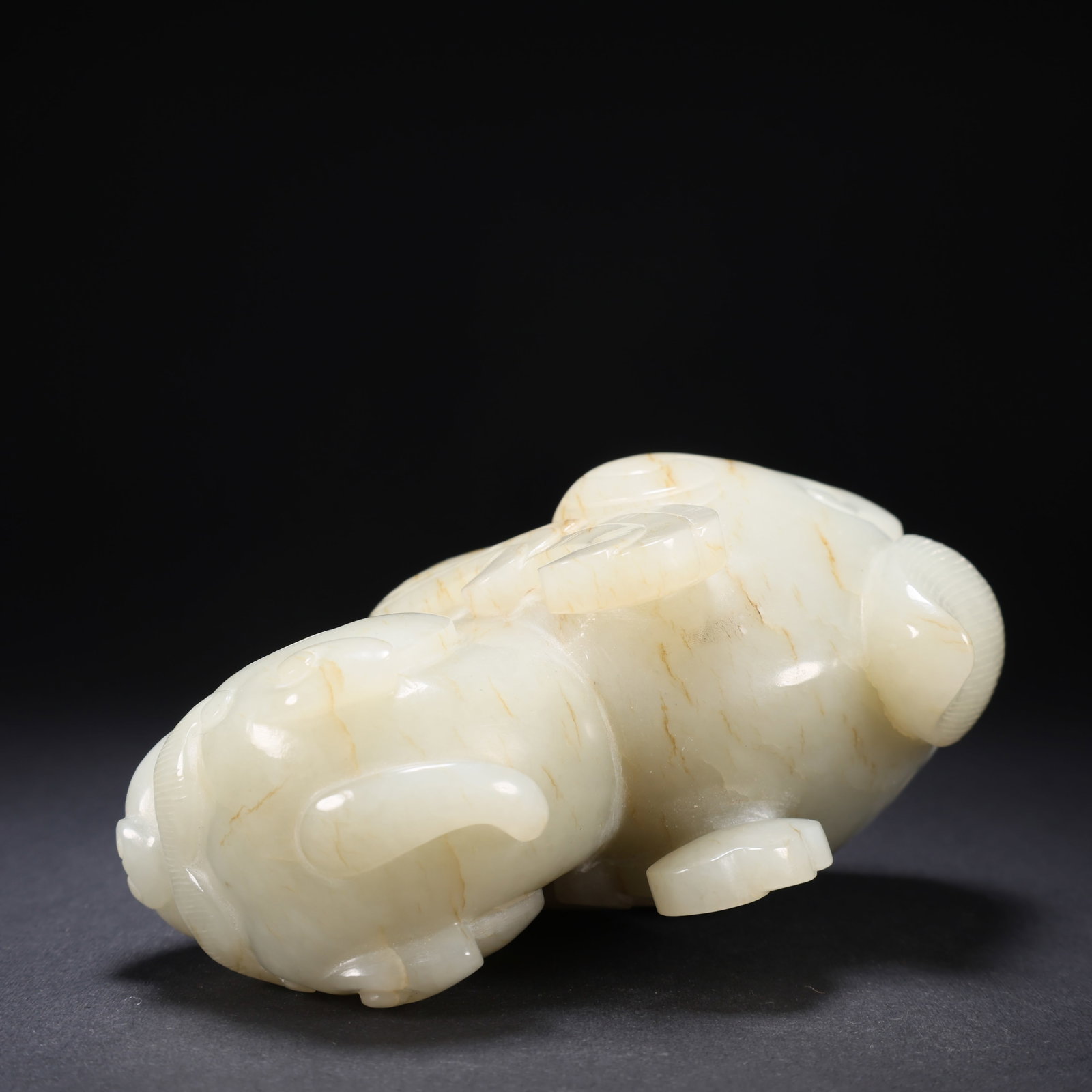 A HETIAN JADE AUSPICIOUS BEAST - 8