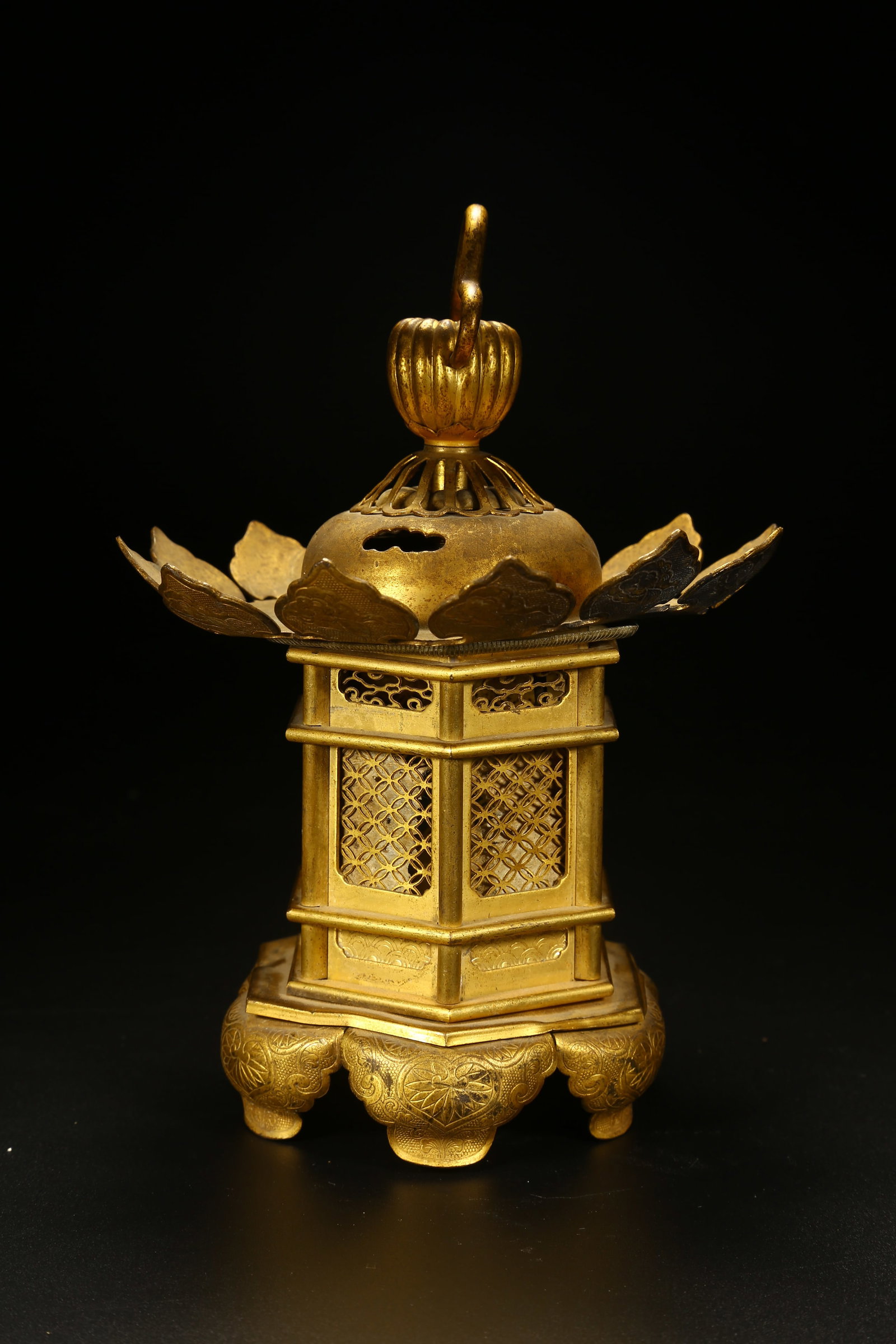 A GILT BRONZE STUPA - 4