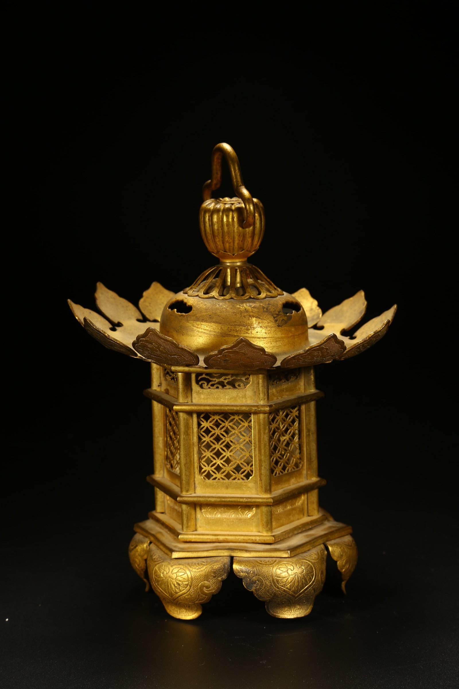 A GILT BRONZE STUPA - 6