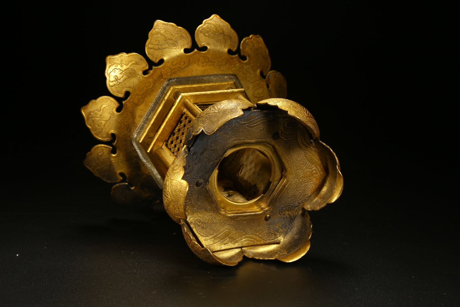 A GILT BRONZE STUPA - 8