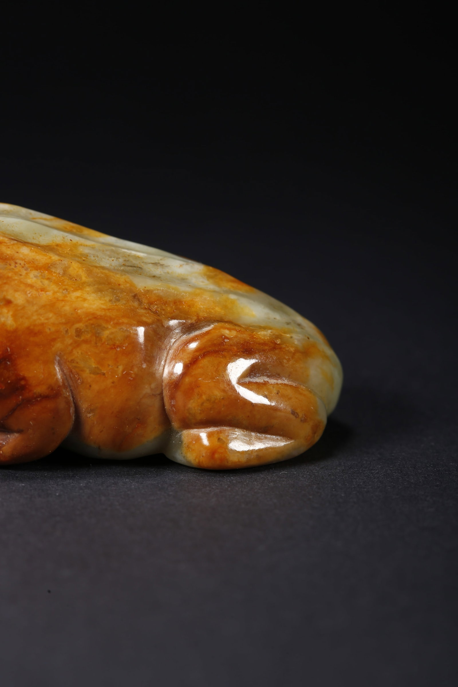 A HETIAN JADE FROG-SHAPED HANDLE - 3