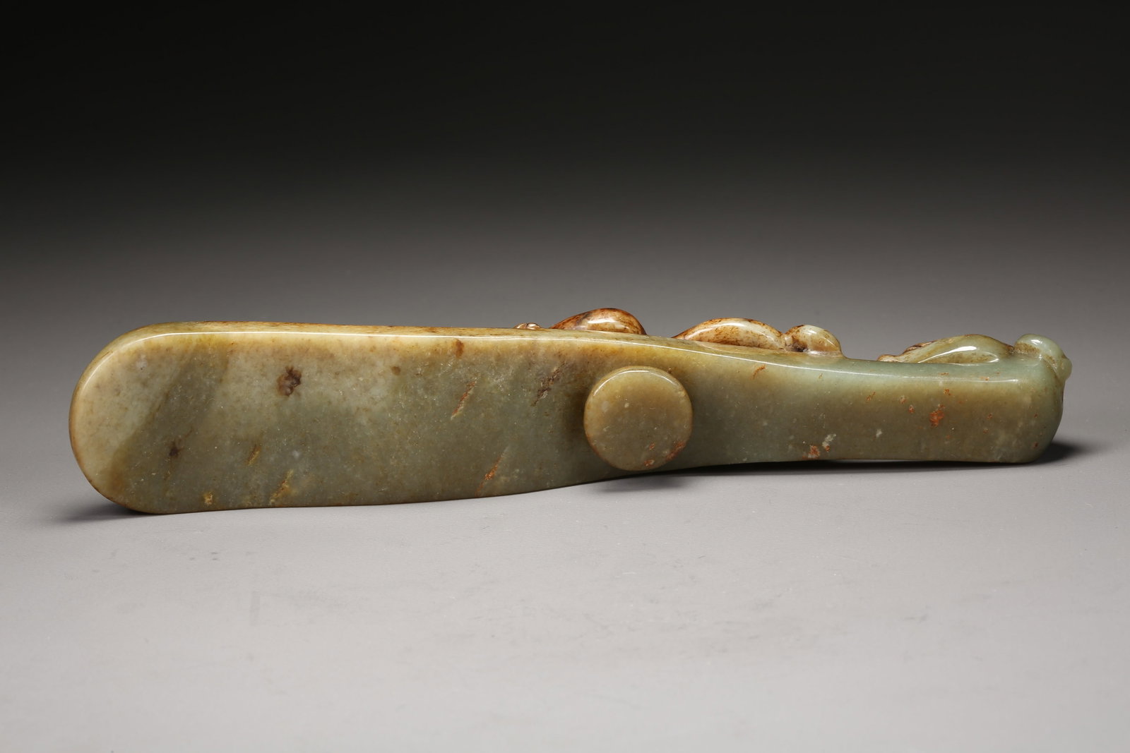 A HETIAN JADE DRAGON PATTERN BELT HOOK - 9