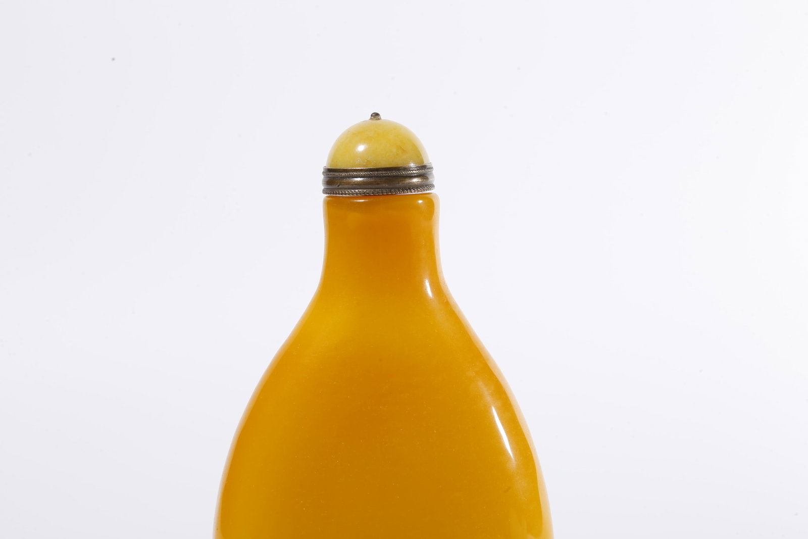 A GLASS SNUFF BOTTLE - 2