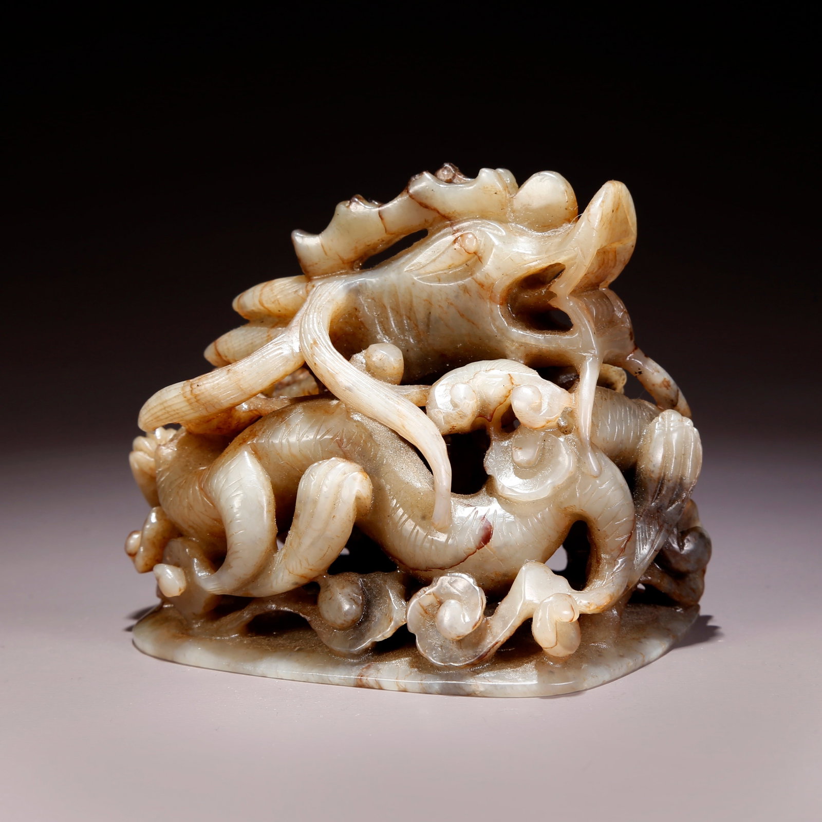 A HETIAN JADE DRAGON-SHAPED INCENSE BURNER COVER (1 of 9)