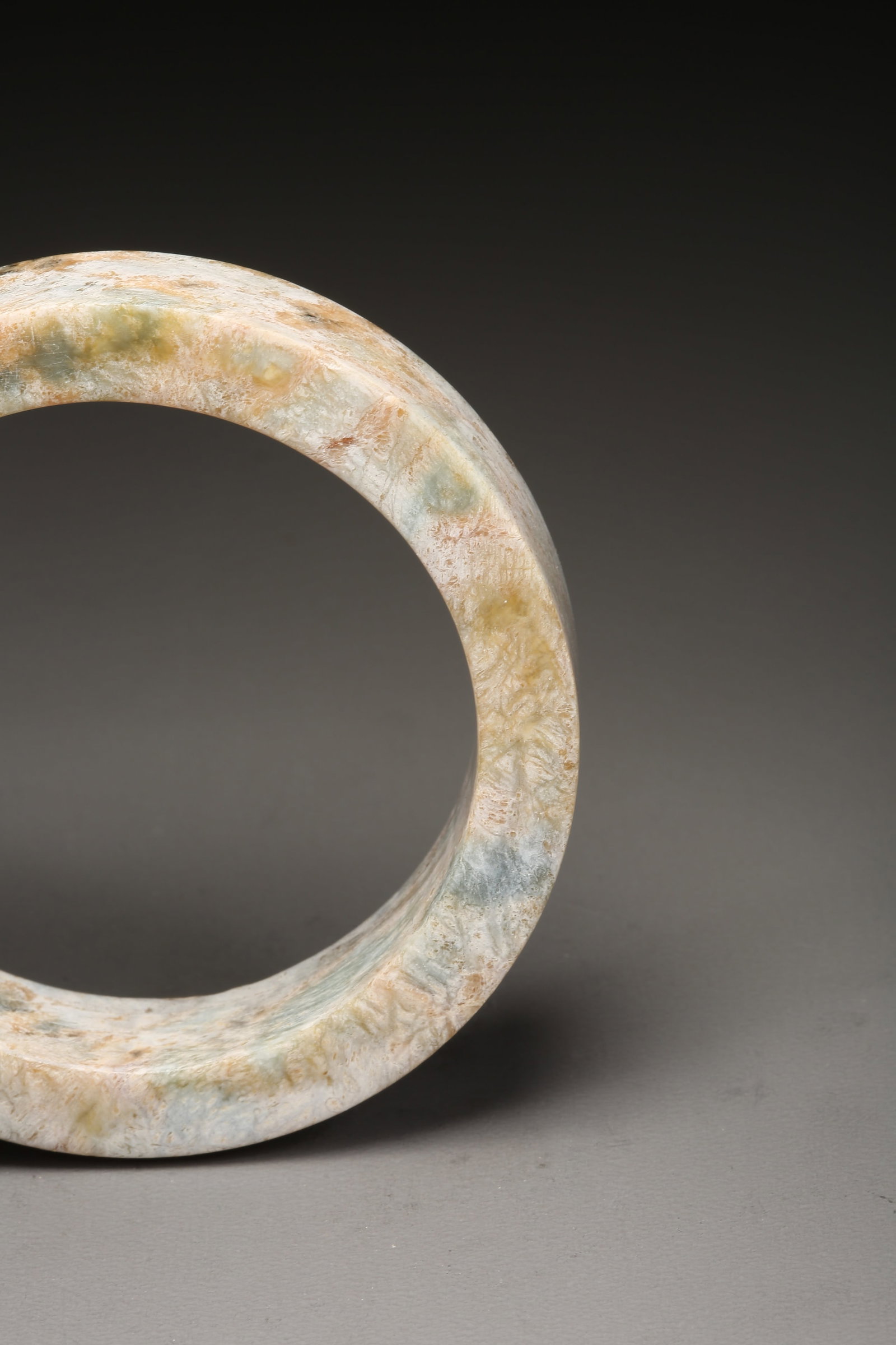 A ANCIENT JADE RING - 7