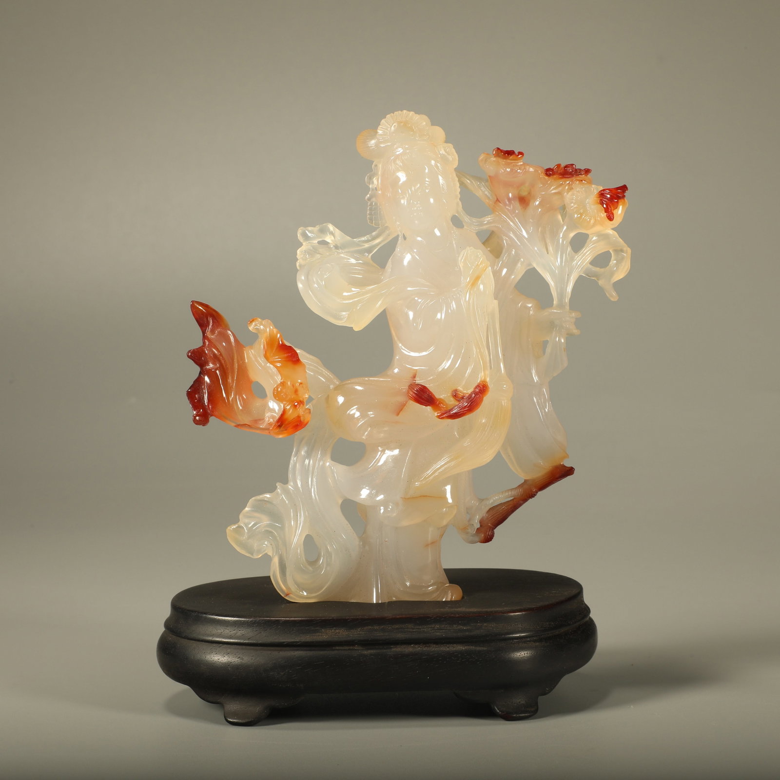 A AGATE ORNAMENTAL CARVING OF ANCIENT BEAUTY (1 of 7)
