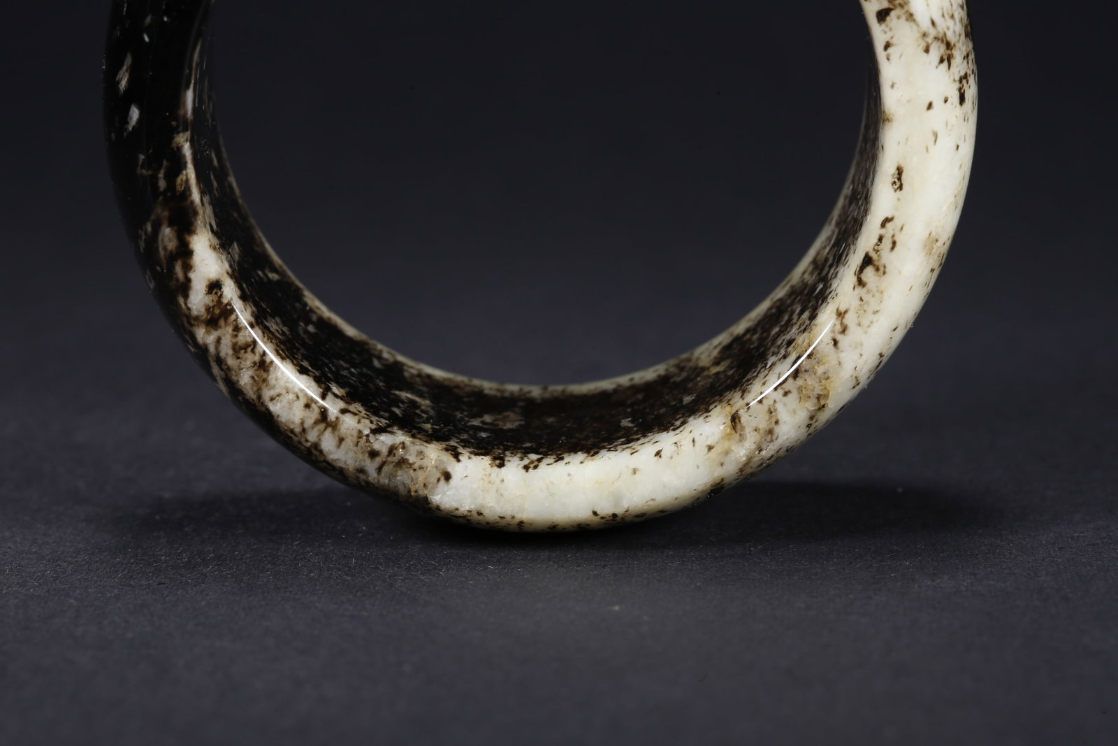 A HETIAN JADE BRACELET - 3