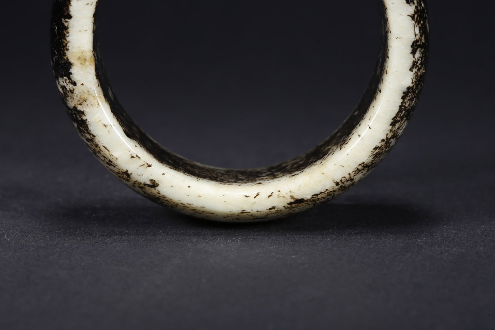 A HETIAN JADE BRACELET - 7