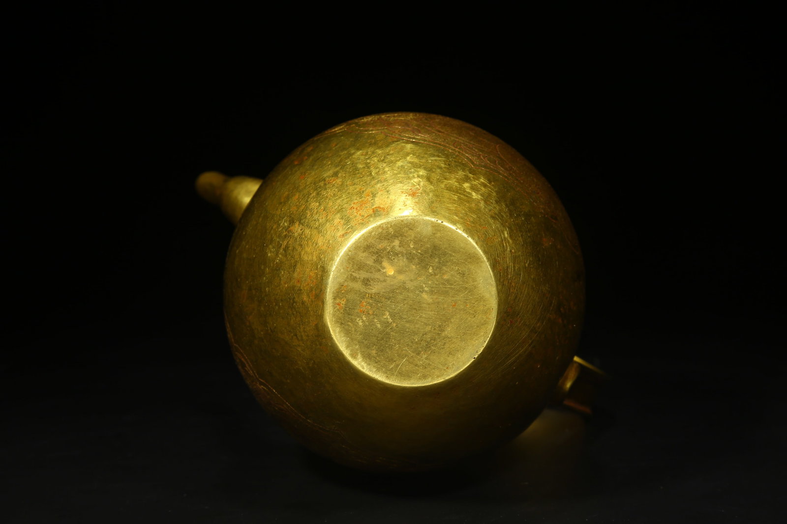 A BRONZE GILT DRAGON-PATTERNED EWER - 9