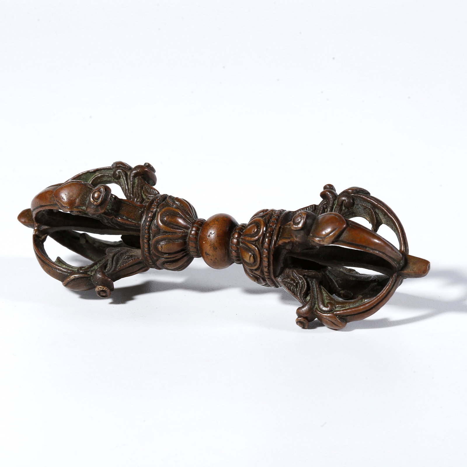 A BRONZE RITUAL OBJECT: Bronze Ritual Object