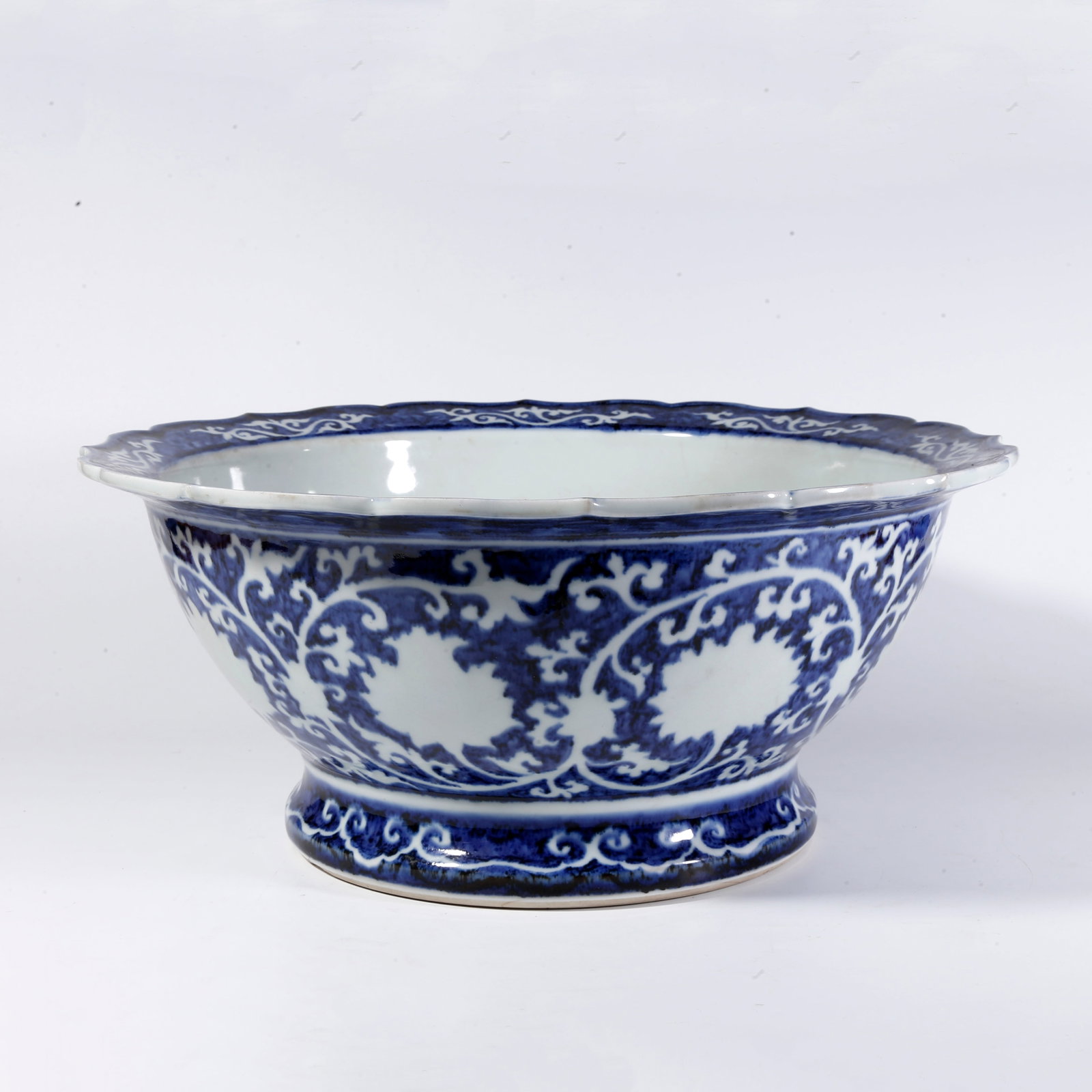 A BLUE-AND-WHITE RESERVED WHITE FLOWER POT (1 of 10)