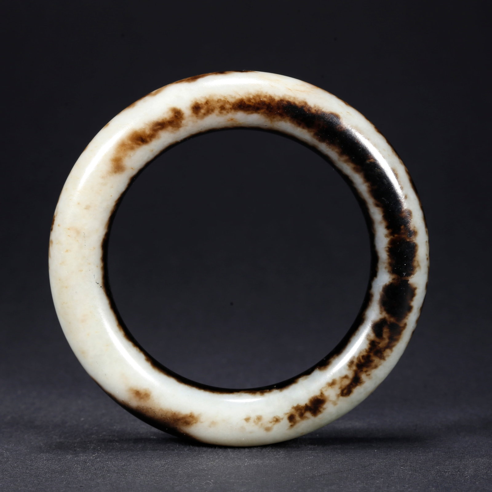 A HETIAN JADE BRACELET (1 of 8)