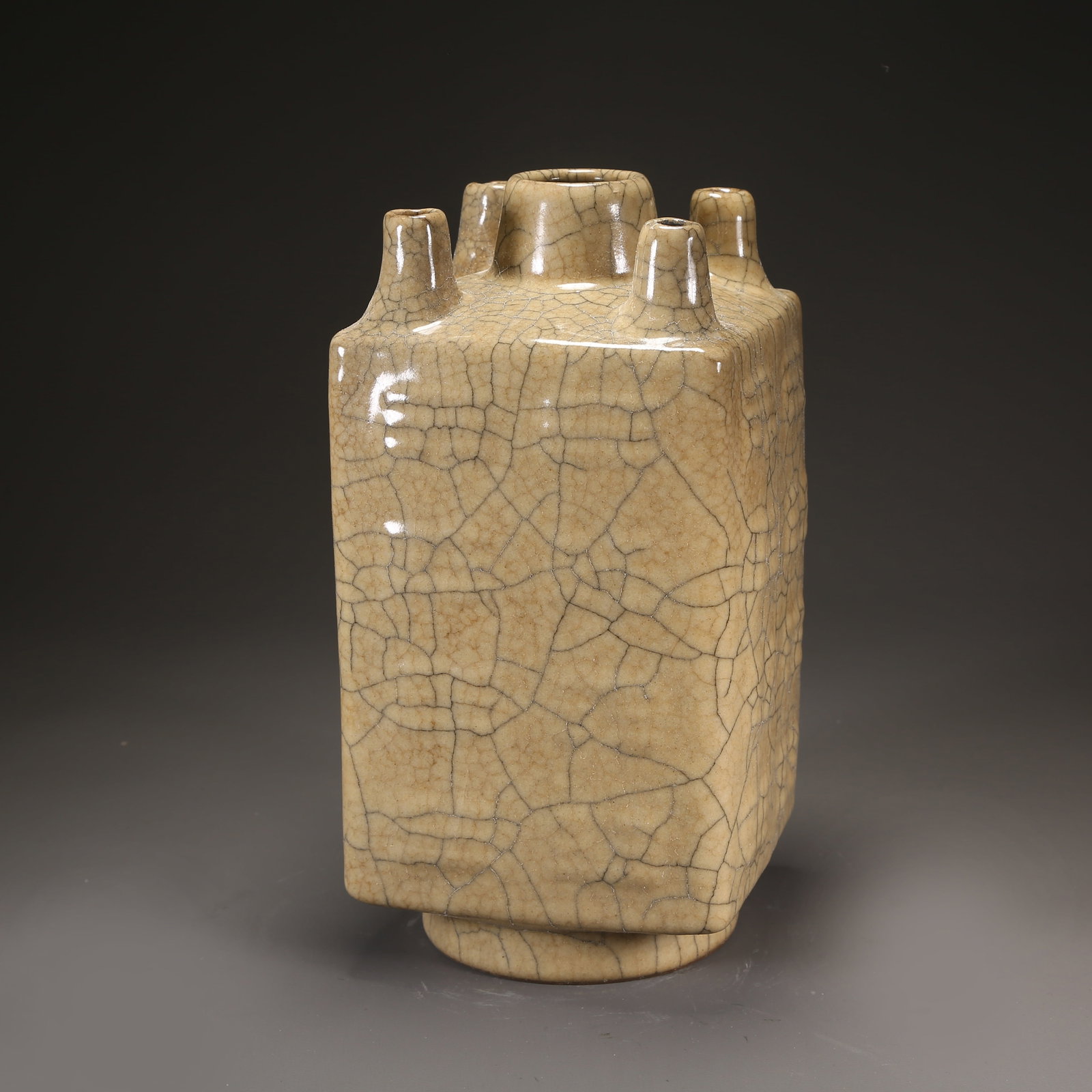 A GE KILN EIGHT-TRIGRAMS FIVE-TUBE BOTTLE (1 of 9)