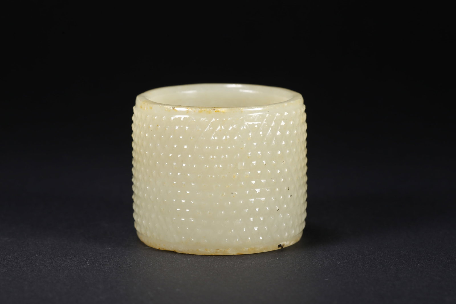 A HETIAN JADE FIGURINE - 4