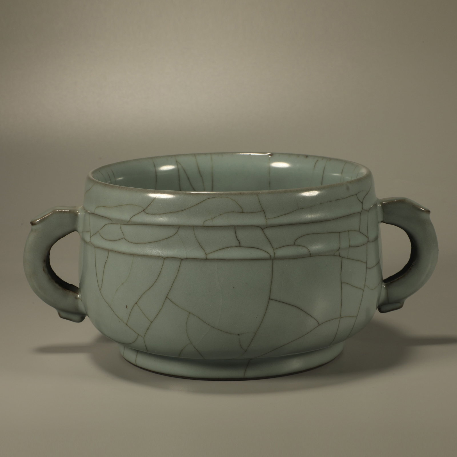 A OFFICIAL WARE CRACKLE-GLAZED DOUBLE-EARED CENSER (1 of 6)