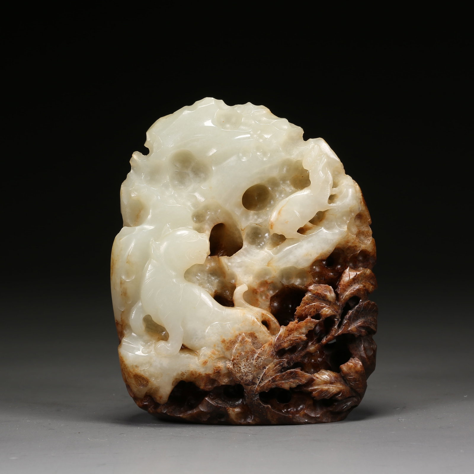 A HETIAN JADE AUTUMN MOUNTAIN PENDANT (1 of 8)