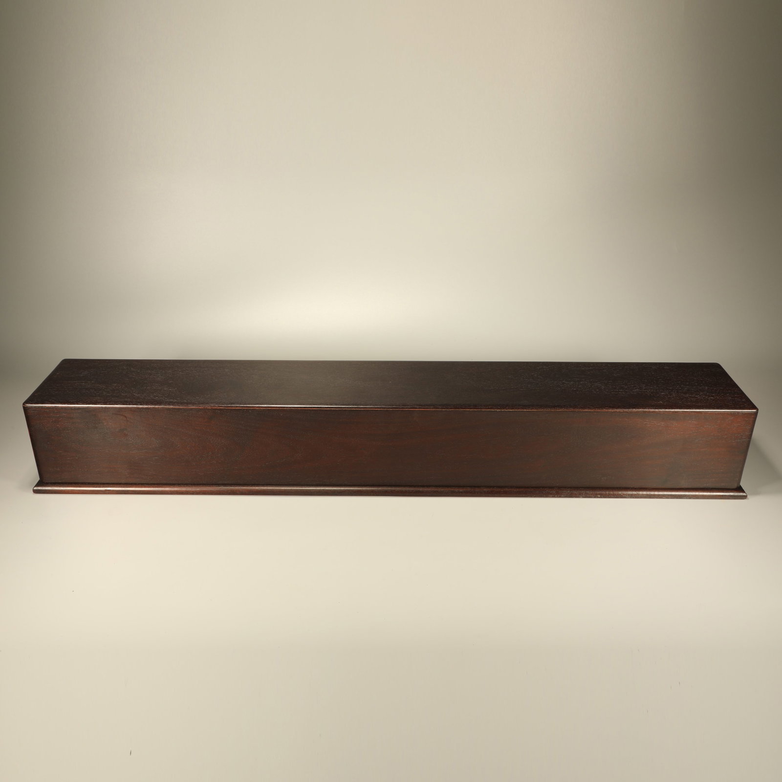 A PLAIN RED SANDALWOOD PAINTING BOX: Plain Red Sandalwood Painting Box