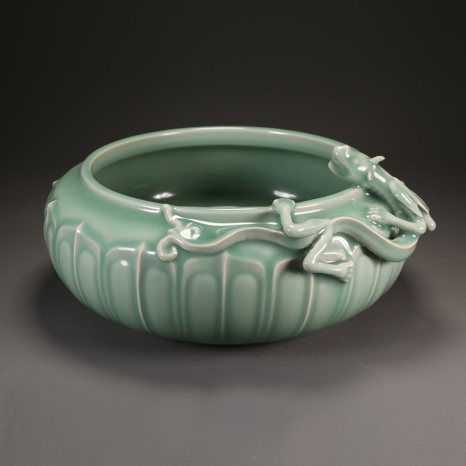 A LONGQUAN KILN CHI DRAGON-PATTERNED WATER CONTAINER (1 of 9)