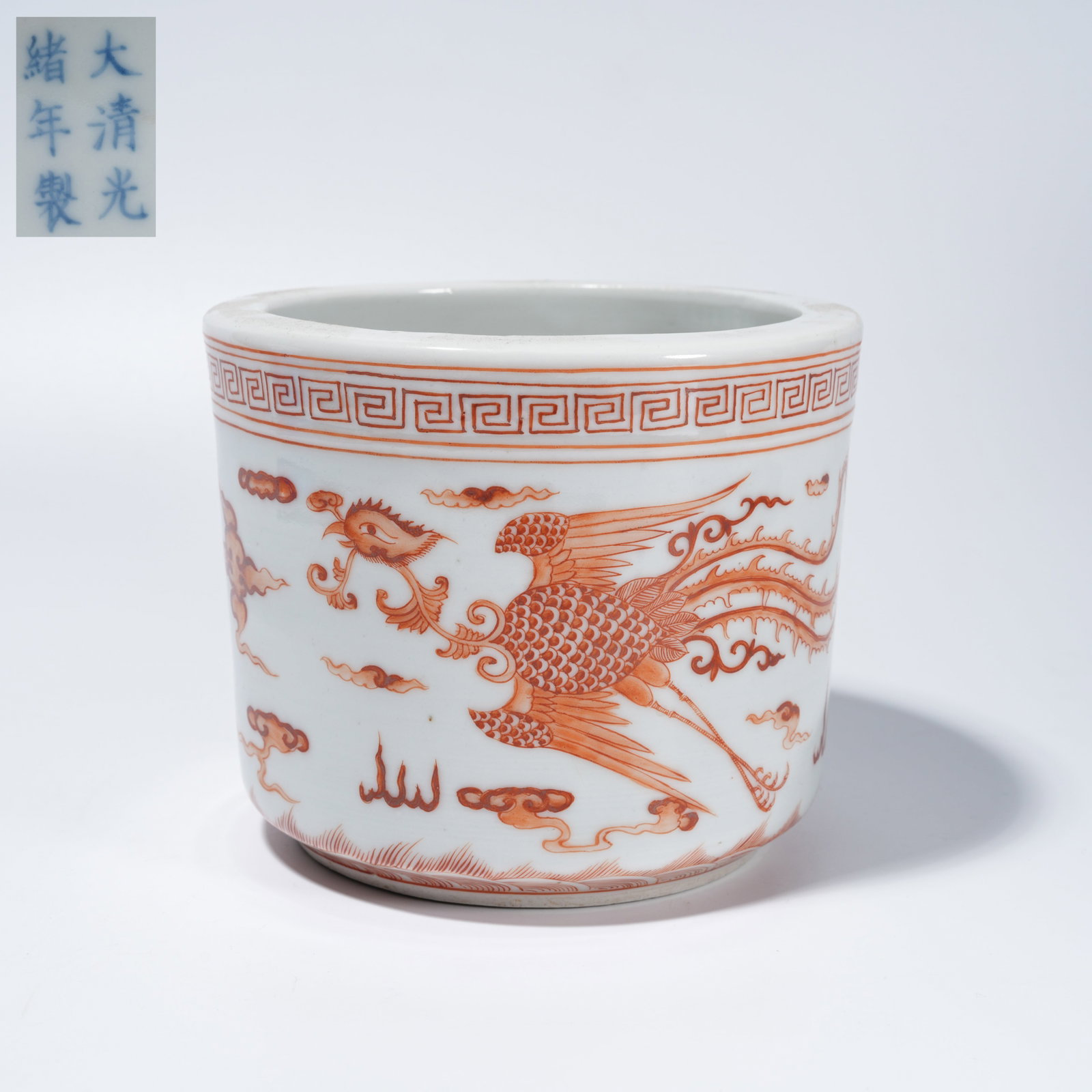 A UNDERGLAZE-RED JAR WITH DOUBLE-PHOENIX MOTIF (1 of 9)