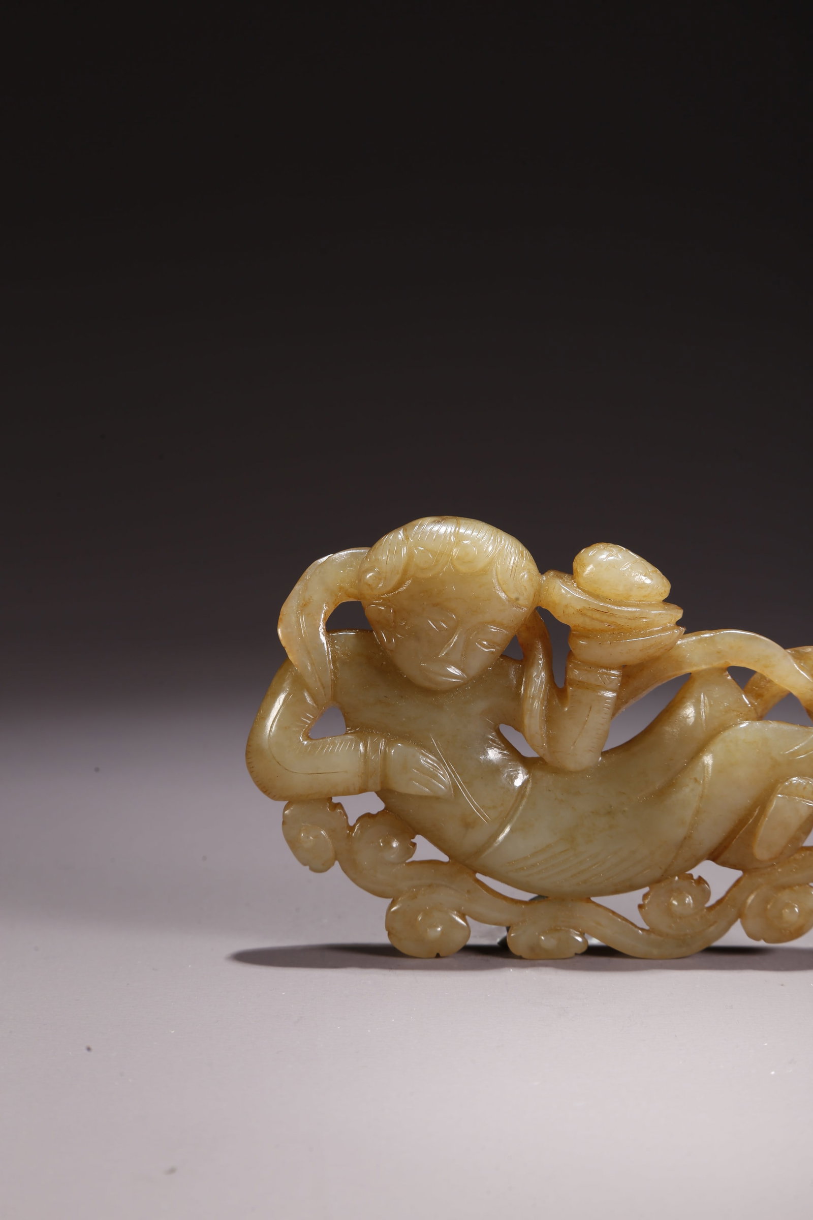 A HETIAN JADE FLYING APSARA - 2