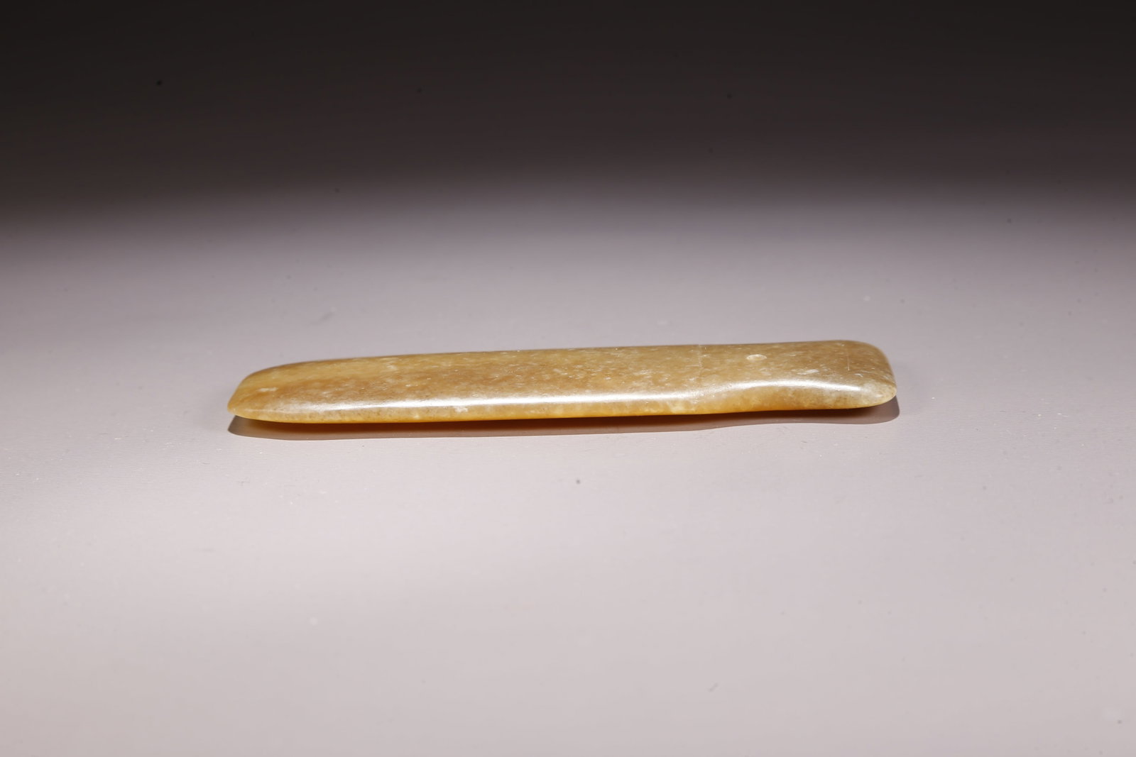 A ANCIENT JADE HANDLE-SHAPED OBJECT - 5