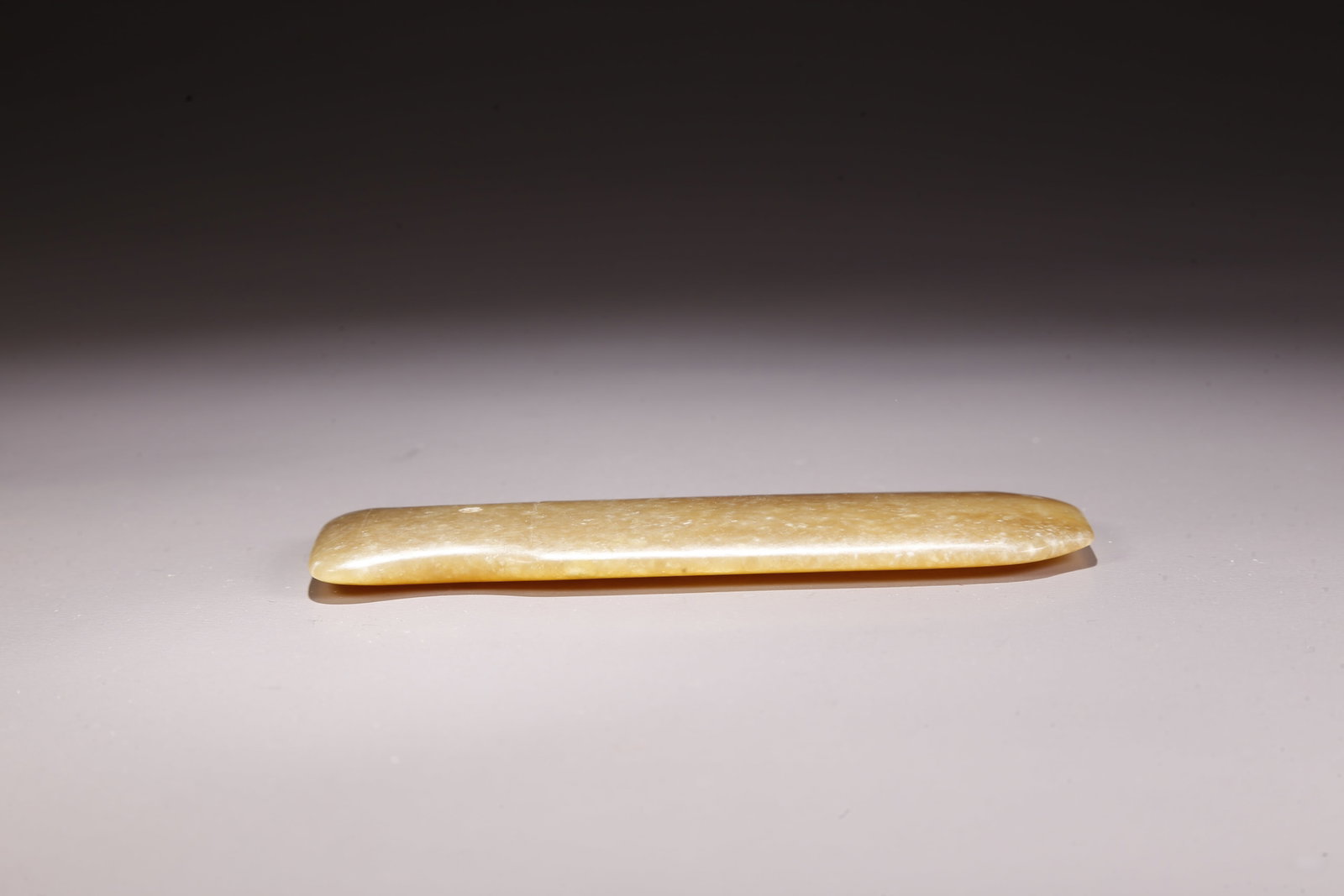 A ANCIENT JADE HANDLE-SHAPED OBJECT - 7