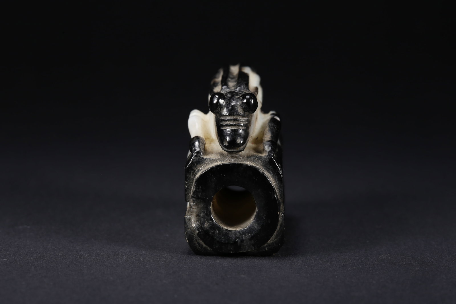 A HETIAN JADE CONG WITH CICADA PATTERN - 4