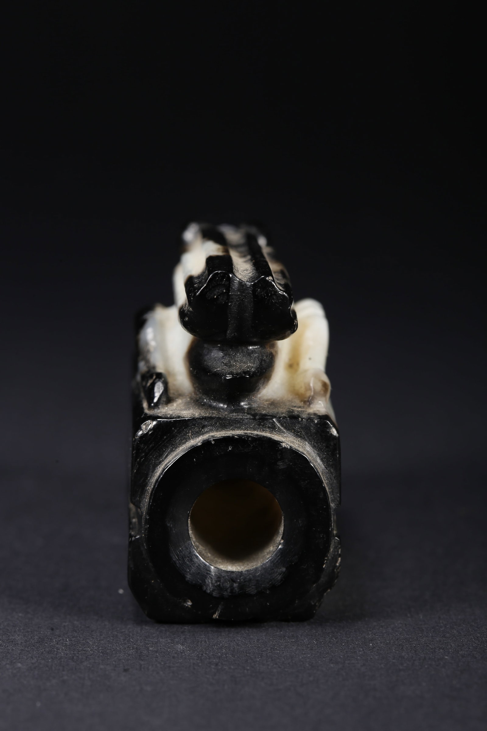 A HETIAN JADE CONG WITH CICADA PATTERN - 6