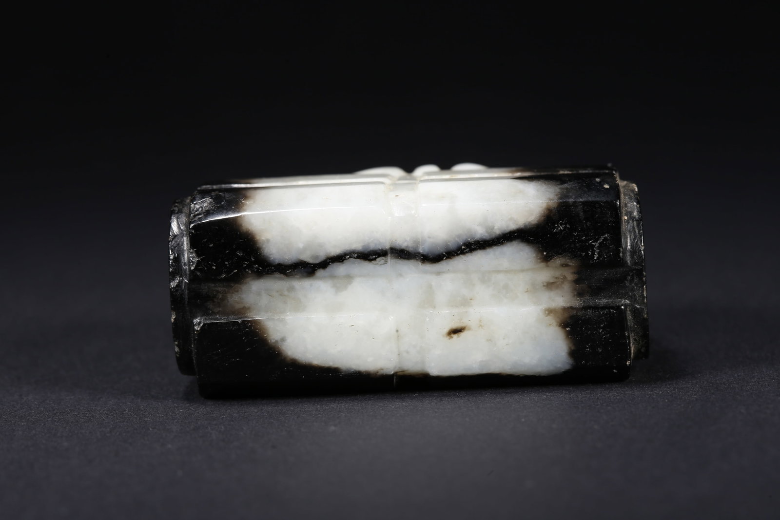 A HETIAN JADE CONG WITH CICADA PATTERN - 9