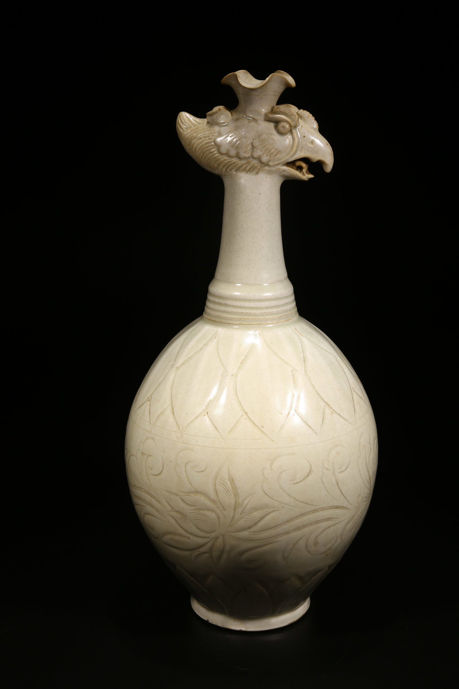 A DING WARE PHOENIX-HEAD EWER - 6