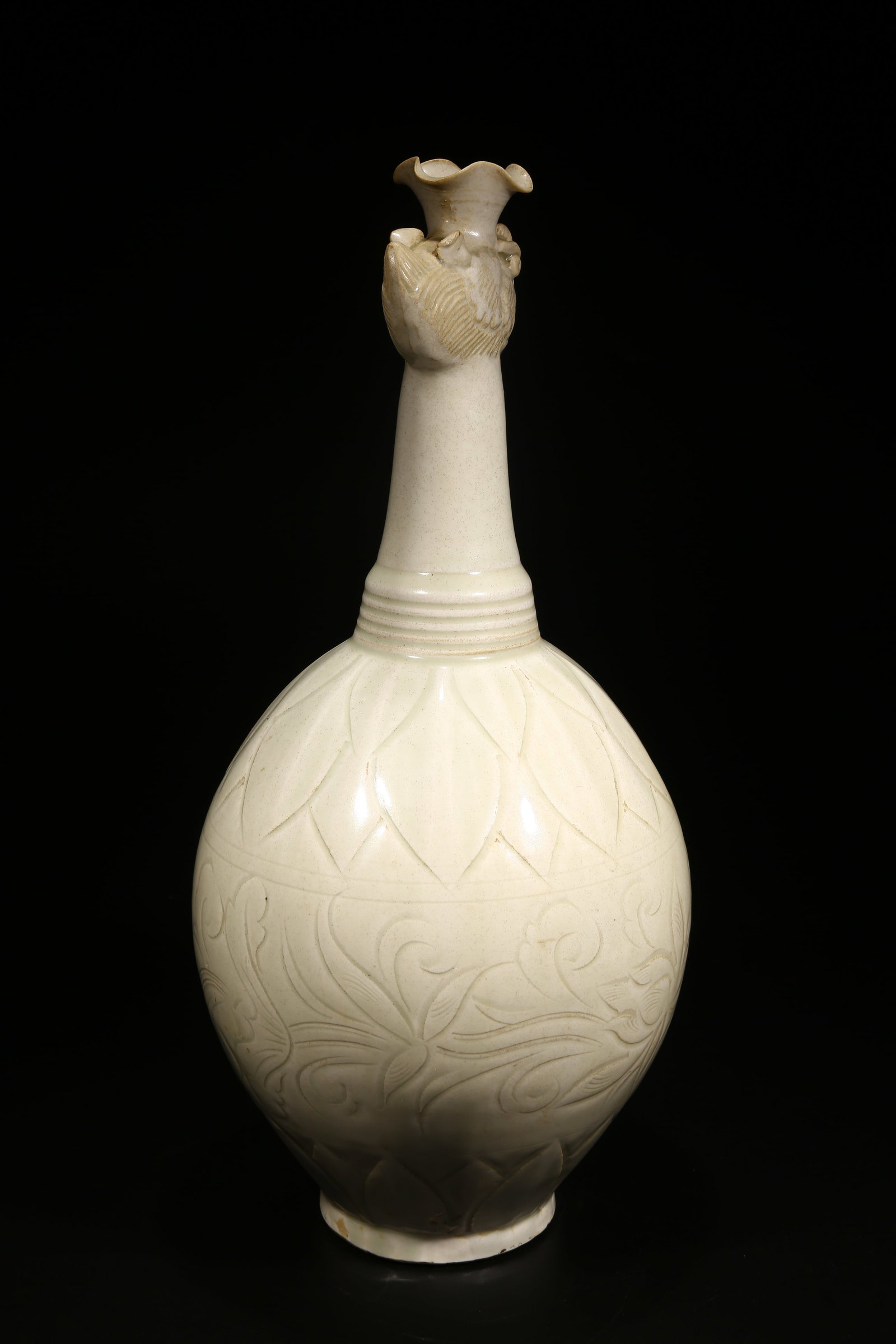 A DING WARE PHOENIX-HEAD EWER - 7