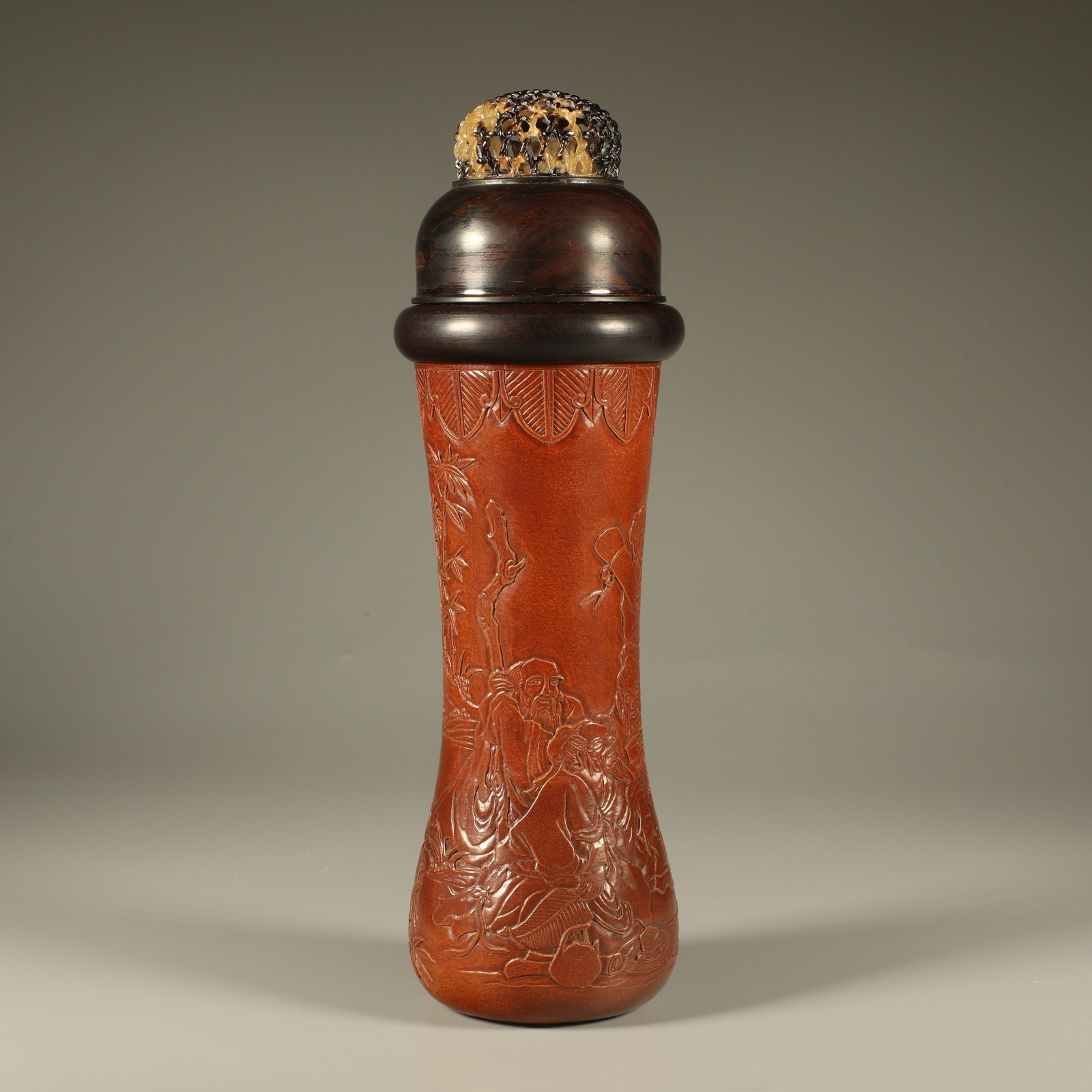 A GOURD CRICKET JAR CARVED WITH NOBLE SCHOLAR PATTERN: Gourd Cricket Jar Carved with Noble Scholar Pattern