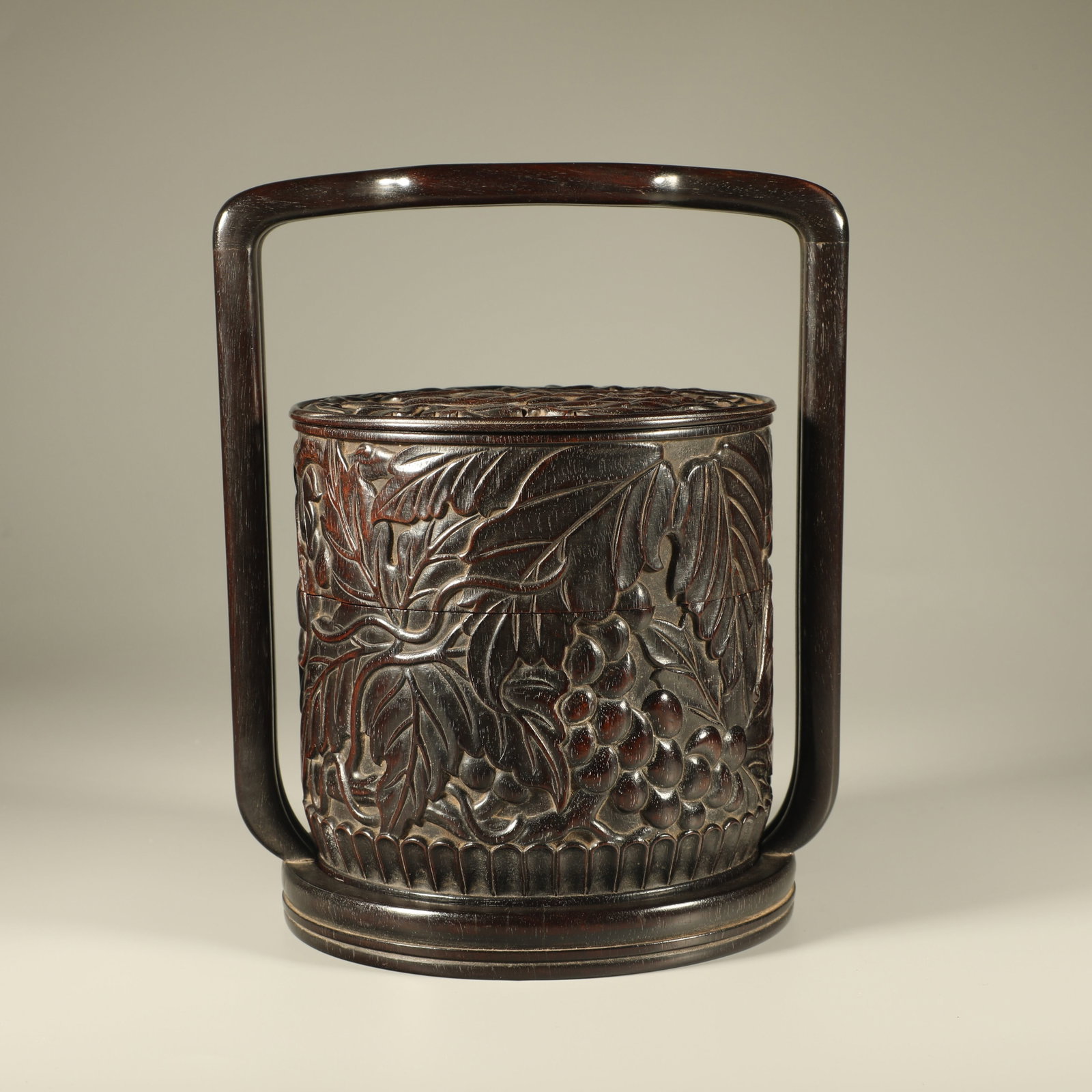 A RED SANDALWOOD HANDLED BOX CARVED WITH GRAPE PATTERNS (1 of 6)